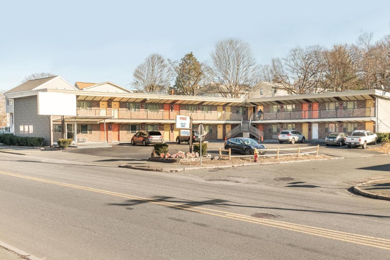 Oyo Hotel Malden Ma Broadway Exteriér fotografie