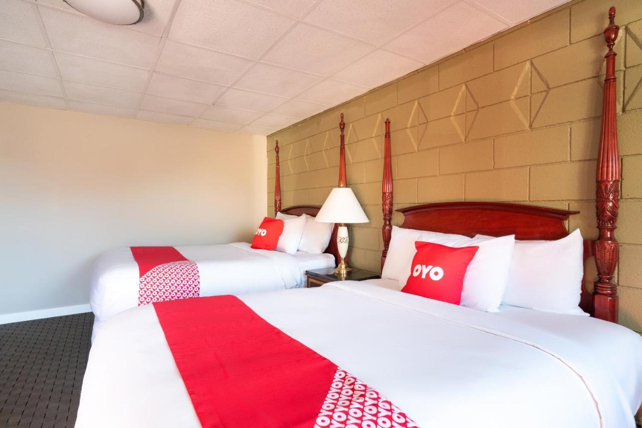 Oyo Hotel Malden Ma Broadway Exteriér fotografie